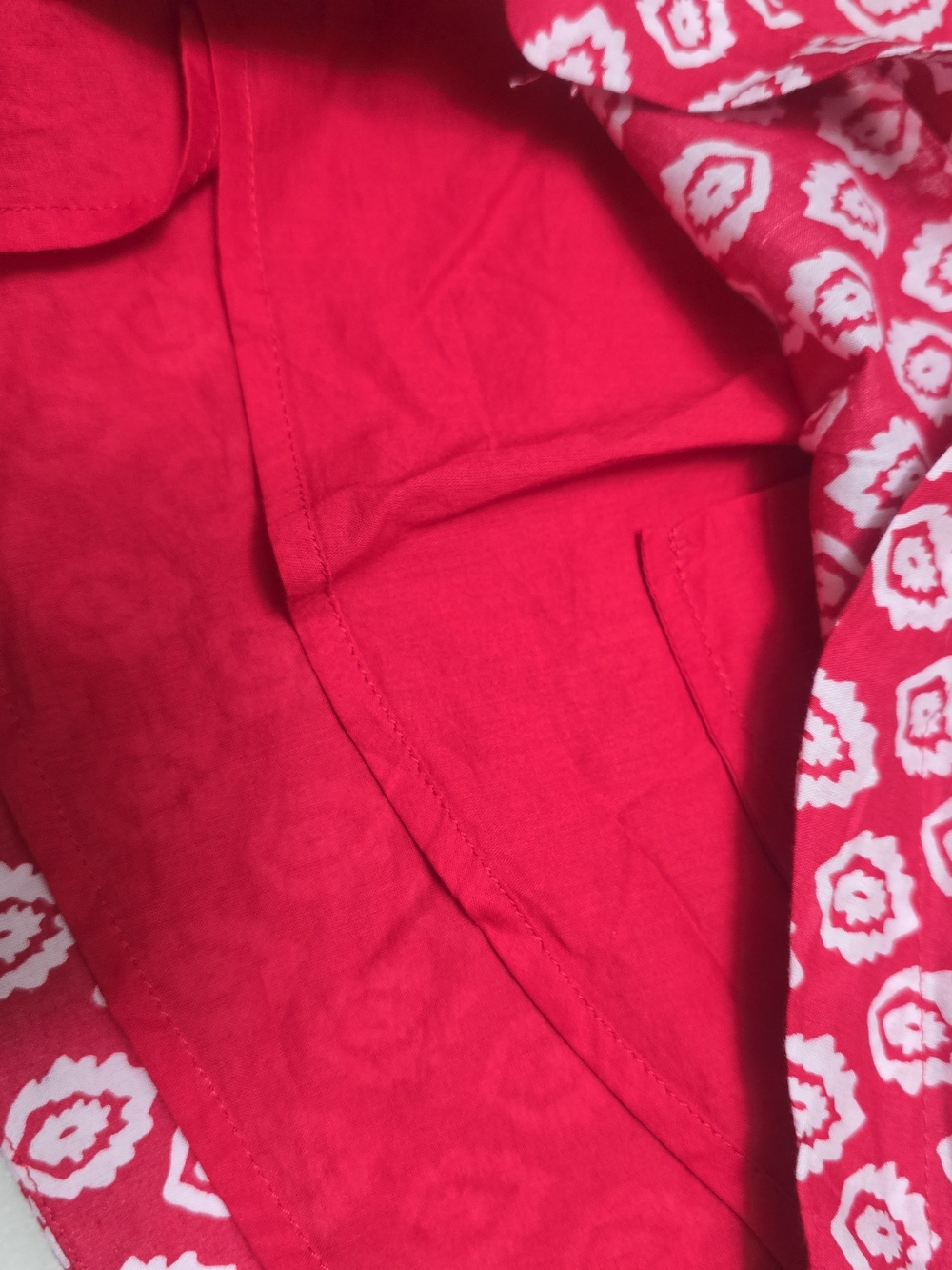 Vineyard Vines Pink & White Patterned Women's Shorts - Picture 3 of 6